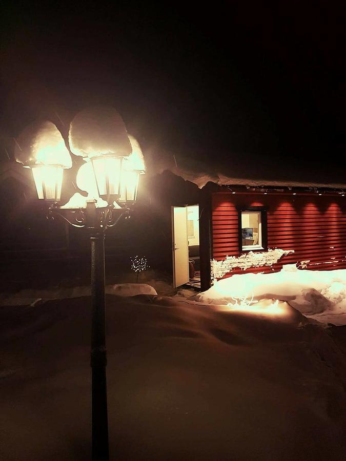 Camp Caroli Wooden Cabins Jukkasjärvi Eksteriør bilde