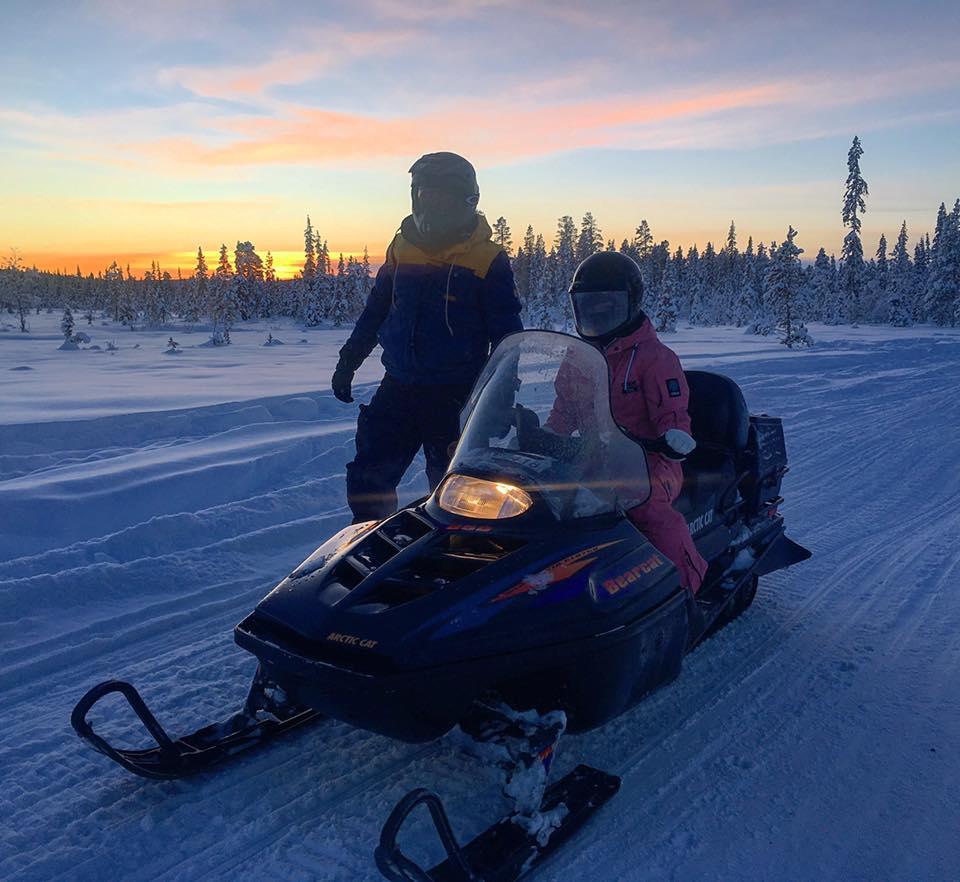 Camp Caroli Wooden Cabins Jukkasjärvi Eksteriør bilde