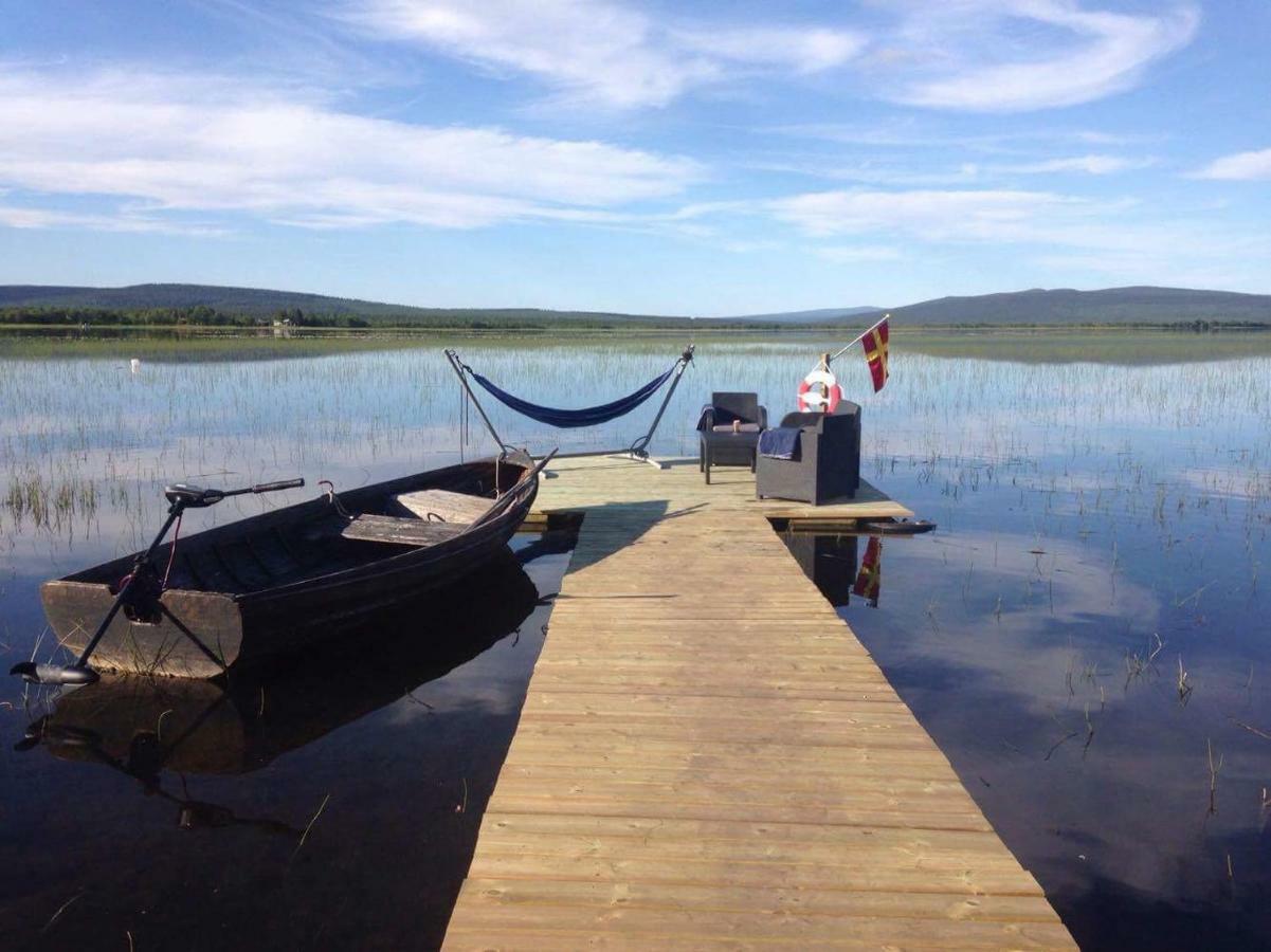 Camp Caroli Wooden Cabins Jukkasjärvi Eksteriør bilde